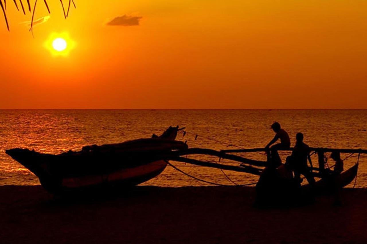 Beach Villa Randiya Galle Esterno foto